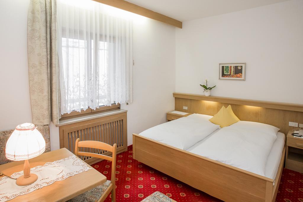 Hotel Alexandres Appiano Sulla Strada Del Vino Ngoại thất bức ảnh