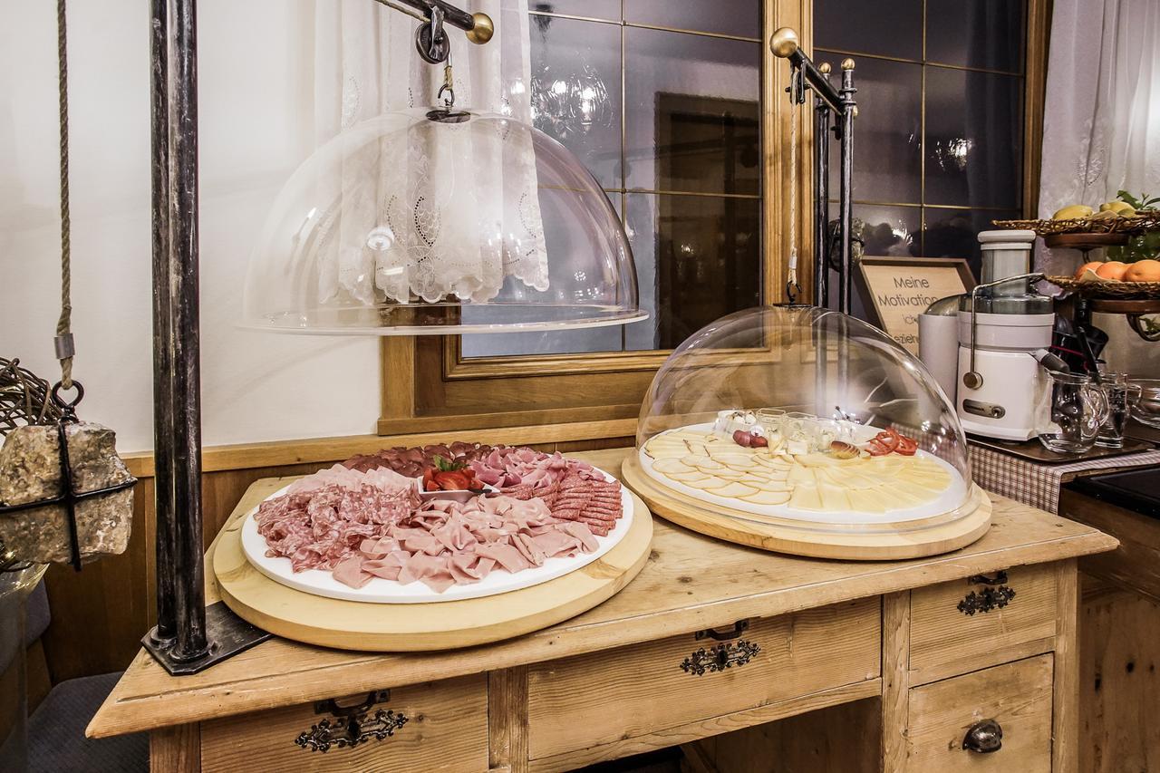 Hotel Alexandres Appiano Sulla Strada Del Vino Ngoại thất bức ảnh